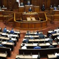 開かれた衆院本会議＝25日午後
