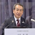 記者会見するJTBの山北栄二郎社長＝27日午後、国交省