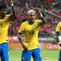 ブラジル代表監督が説明「ネイマールが、PSGより代表で輝くワケ」