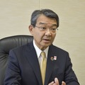 インタビューに応じる関西みらいフィナンシャルグループの菅哲哉社長