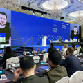 11日、シンガポールで開催中のアジア安全保障会議にオンラインで出席したウクライナのゼレンスキー大統領（英シンクタンク国際戦略研究所のツイッターより、共同）