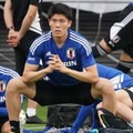 ケガを抱える冨安健洋が日本代表を離脱しなかったワケ