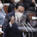 参院決算委の2020年度決算に関する締めくくり総括質疑で答弁する岸田首相＝13日午後