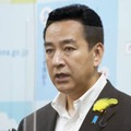 記者会見する山際経済再生相＝5日午前、東京都千代田区
