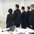 「こども家庭庁」設立準備室の職員に訓示する野田こども政策相＝5日午前、東京都千代田区