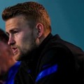 驚きのバイエルン移籍、デ・リフト「ファンハールに相談した」