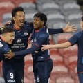 海外選手も脱帽！195cm指宿洋史がやった超バイシクルゴールがこれ(動画あり)
