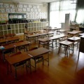小学校の教室＝2020年、大阪市