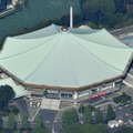 安倍元首相の国葬が行われる東京・日本武道館＝7月（共同通信社ヘリから）