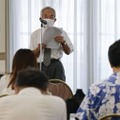旧統一教会に関する相談を受け付けている民間団体が東京都内で開いた相談会＝27日午後
