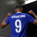 オーバメヤング、チェルシーで“呪いの9番”を選択！トゥヘル監督はこう思った