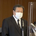 記者会見する浜田防衛相＝13日午前、防衛省