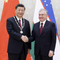 中国外相、習氏を「領袖」と絶賛 画像
