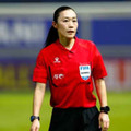 J1史上初！女性主審、山下良美さんが試合を裁く