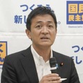 タウンミーティング後に記者会見する国民民主党の玉木代表＝23日午前、大津市