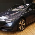 メルセデス・ベンツ日本が発表した電気自動車「EQS」＝29日午後、東京都港区