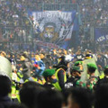 120人以上死亡のインドネシアサッカー事故、警察のチケット販売制限や試合時刻指示を無視か