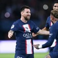 メッシはやっぱり神！PSGでやった「寝ころび右足スルーパス」がすごい