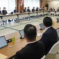 自民党本部で開かれた総務会＝14日午前、東京・永田町