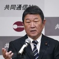 講演後、記者の質問に答える自民党の茂木幹事長＝24日午後、東京都港区の共同通信社