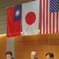 米国、台湾の議員との戦略対話に参加した超党派議員連盟「日華議員懇談会」の古屋圭司会長（中央）ら＝16日午前、国会