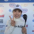 ホールインワンを達成して笑顔の三ヶ島かな（撮影：ALBA)