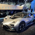 米新興企業ハイペリオンが披露した水素で走る燃料電池車（FCV）＝17日、米ロサンゼルス（共同）
