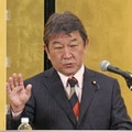 講演する自民党の茂木幹事長＝20日午後、金沢市