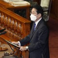 参院本会議で閣僚の辞任について発言する岸田首相＝22日午後