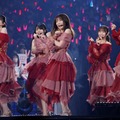 乃木坂46「秋元真夏 卒業コンサート」より（C）乃木坂46LLC