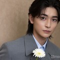 モデルプレスのインタビューに応じた高橋文哉（C）モデルプレス