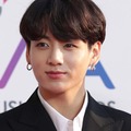 BTSジョングクにそっくりの“日本人女性”、本人公認で眠れず「突然メガネを…」 画像