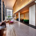 日本初上陸ホテル「センタラグランドホテル大阪」タイの美と⽂化が息づく全515室＆天空のルーフトップレストランも 画像