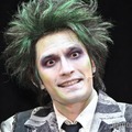 囲み取材に出席したジェシー（C）モデルプレス