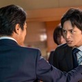 堤真一、中島健人（C）2023『おまえの罪を自白しろ』製作委員会