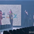 EXIT（りんたろー。、兼近大樹）、吉沢亮、鷲見玲奈（C）モデルプレス