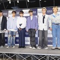 会見に登壇したNEO EXILE／（左から）石川晃多、宇原雄飛、中村竜大、難波碧空、GHEE、SUZUKI、山本光汰、遠藤翼空（C）モデルプレス