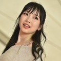 吉沢朱⾳（C）モデルプレス