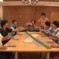 （左から）山崎弘也、藤井流星、岸優太、相葉雅紀、佐藤勝利、風間俊介、浮所飛貴、飯尾和樹（C）フジテレビ