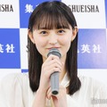 1st写真集「可憐」メディア向け発売記念会見に出席した遠藤さくら（C）モデルプレス