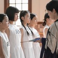 澤井梨丘、木村湖音、小南希良梨、翼和希「ブギウギ」第6話（C）NHK