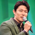 『マイ・サード・アオハル』を感じている鈴木亮平（C）モデルプレス