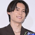 映画『キリエのうた』公開記念舞台挨拶に登壇した松村北斗（C）モデルプレス
