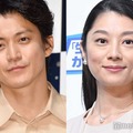 小栗旬、小池栄子（C）モデルプレス
