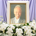谷村新司さんの遺影（提供写真）