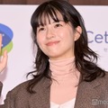 記者発表会に出席した佐久間由衣（C）モデルプレス
