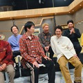 （前列左から）山内健司、 濱家隆一、芝大輔、ともしげ（後列左から）盛山晋太郎、リリー、嶋佐和也、屋敷裕政（C）モデルプレス