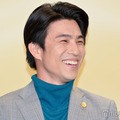 満面の笑みを浮かべる中尾明慶（C）モデルプレス