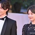 神木隆之介＆浜辺美波、レッドカーペット登場「第36回東京国際映画祭」開幕 画像