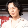 「LAST SCENE」刊行記念イベントに登壇したOMI（C）モデルプレス